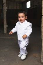 Load image into Gallery viewer, Little Tuxedos &quot;Princeton&quot; Kids White Tuxedo (5-Piece Set)